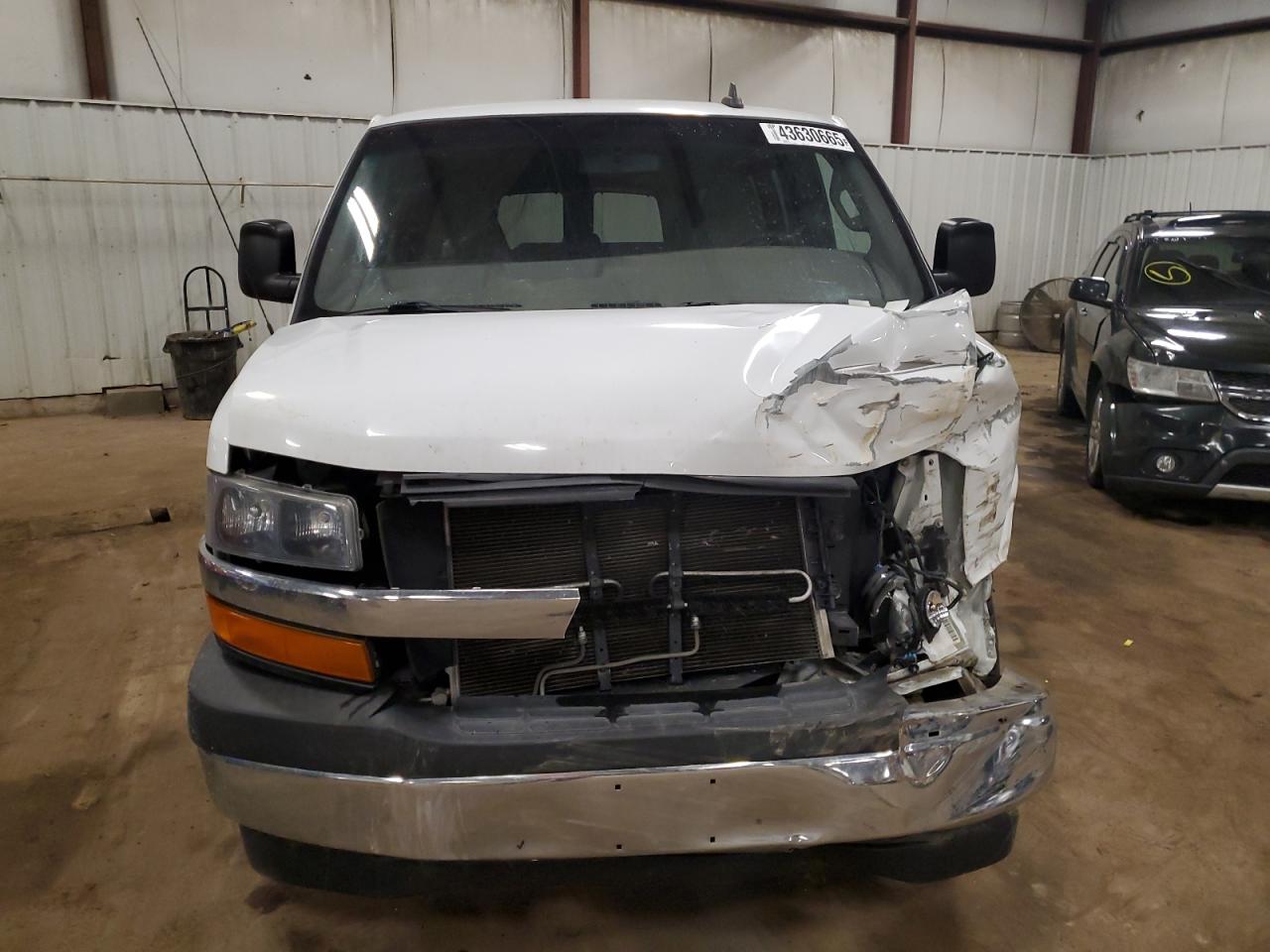 2017 Chevrolet Express VIN 1GAZGPFG7H1156132 Copart auction photo, front end / side damage thumbnail 5