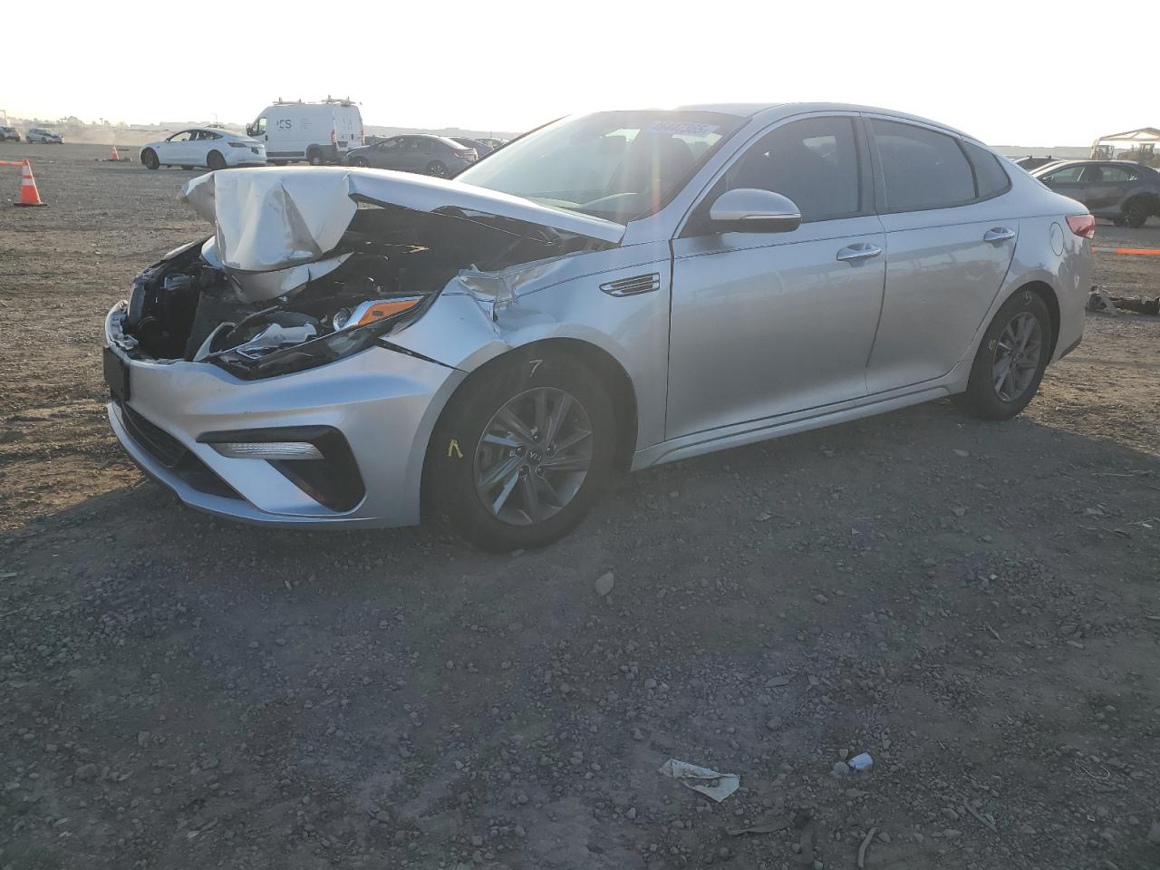 2019 KIA Optima VIN 5XXGT4L35KG335579