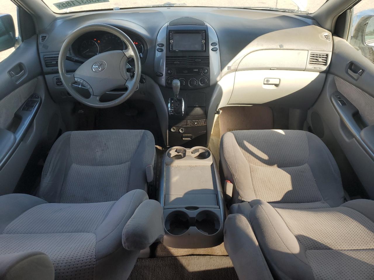 2006 Toyota Sienna VIN 5TDZA23C96S545061 Copart auction photo, front end damage thumbnail 8