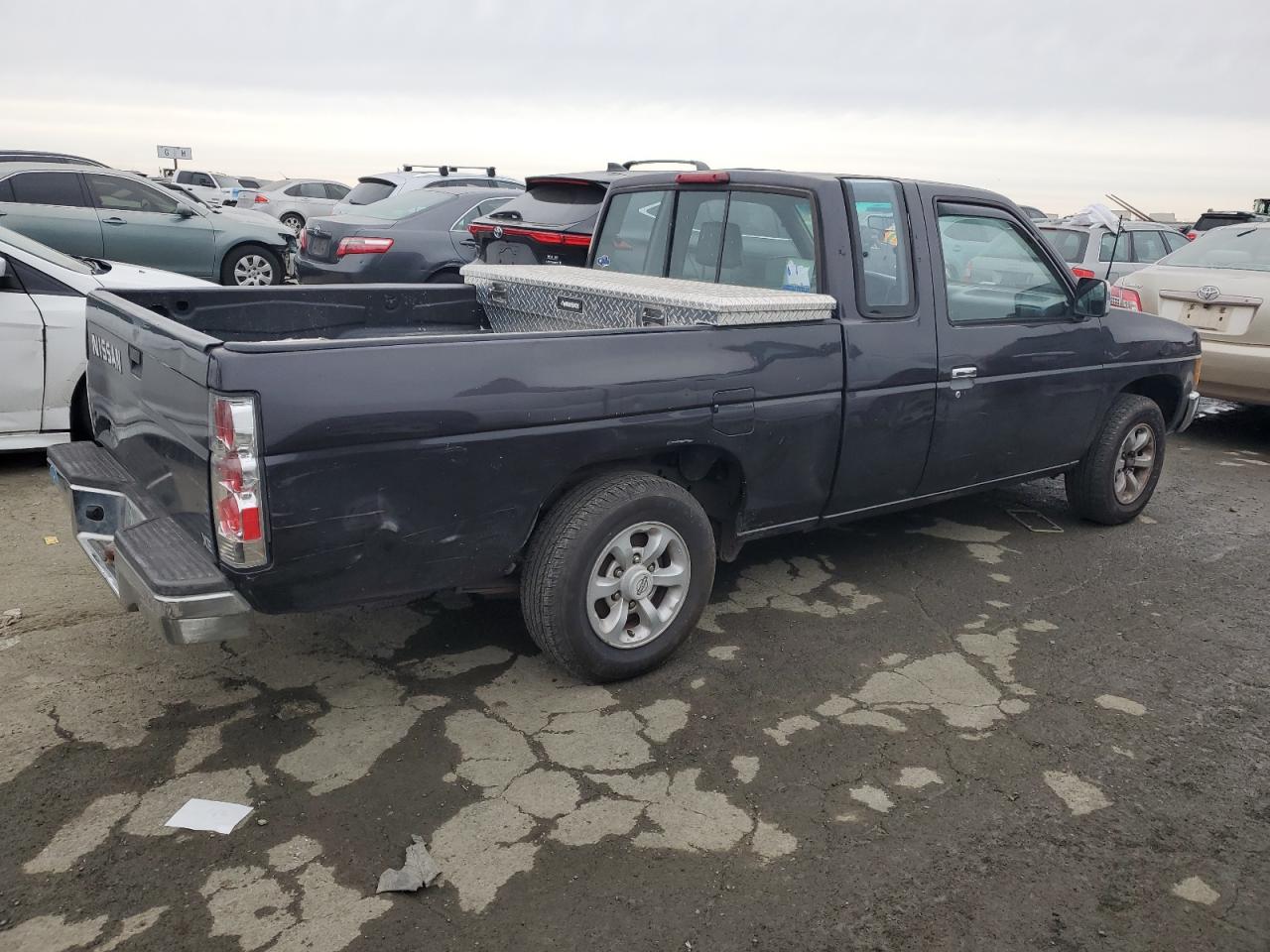 1996 Nissan Titan VIN 1N6SD16S8TC345546 Copart auction photo, vandalism damage thumbnail 3