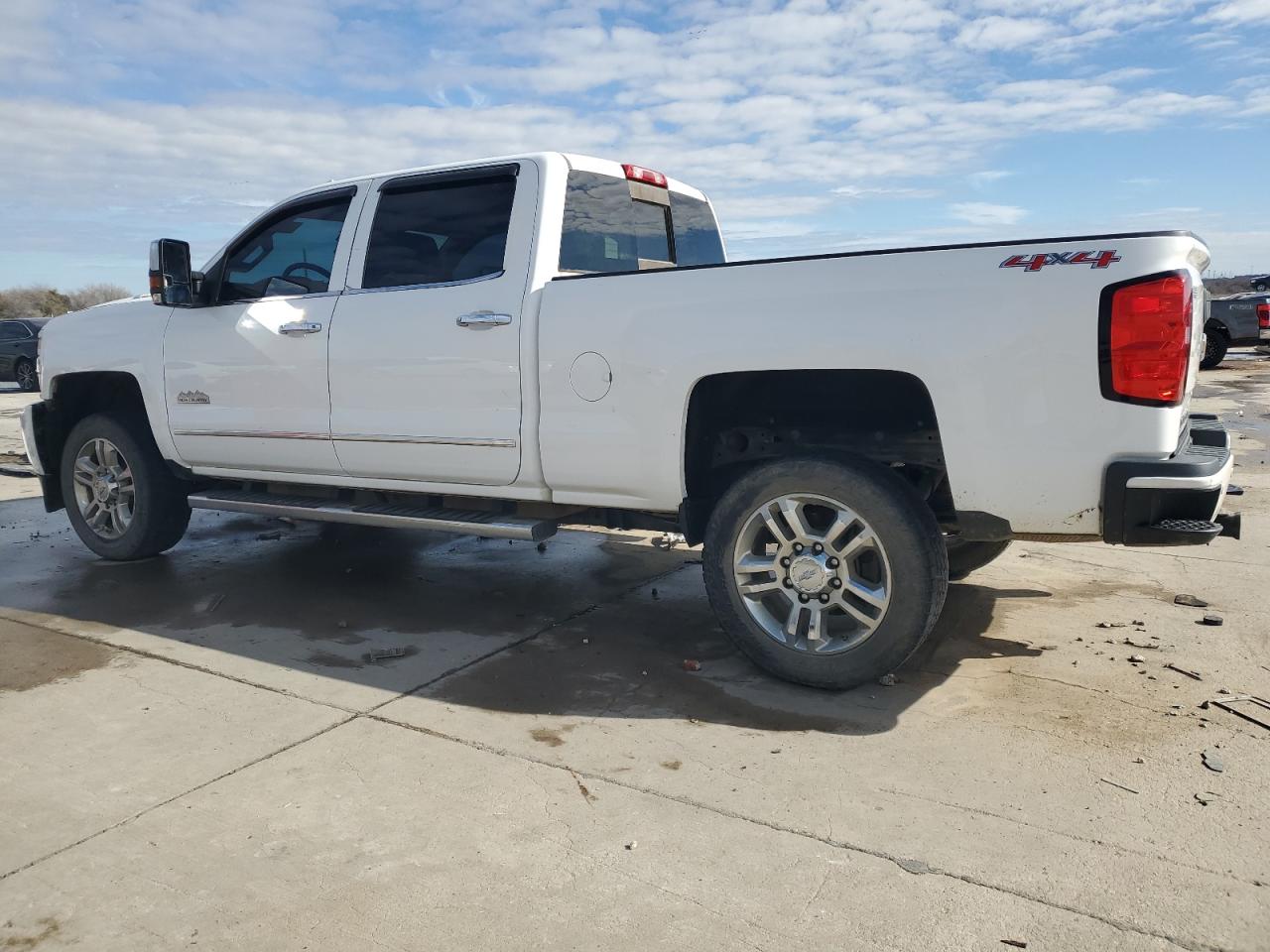 2015 Chevrolet Silverado VIN 1GC1KXE88FF559775 Copart auction photo, front end damage thumbnail 2