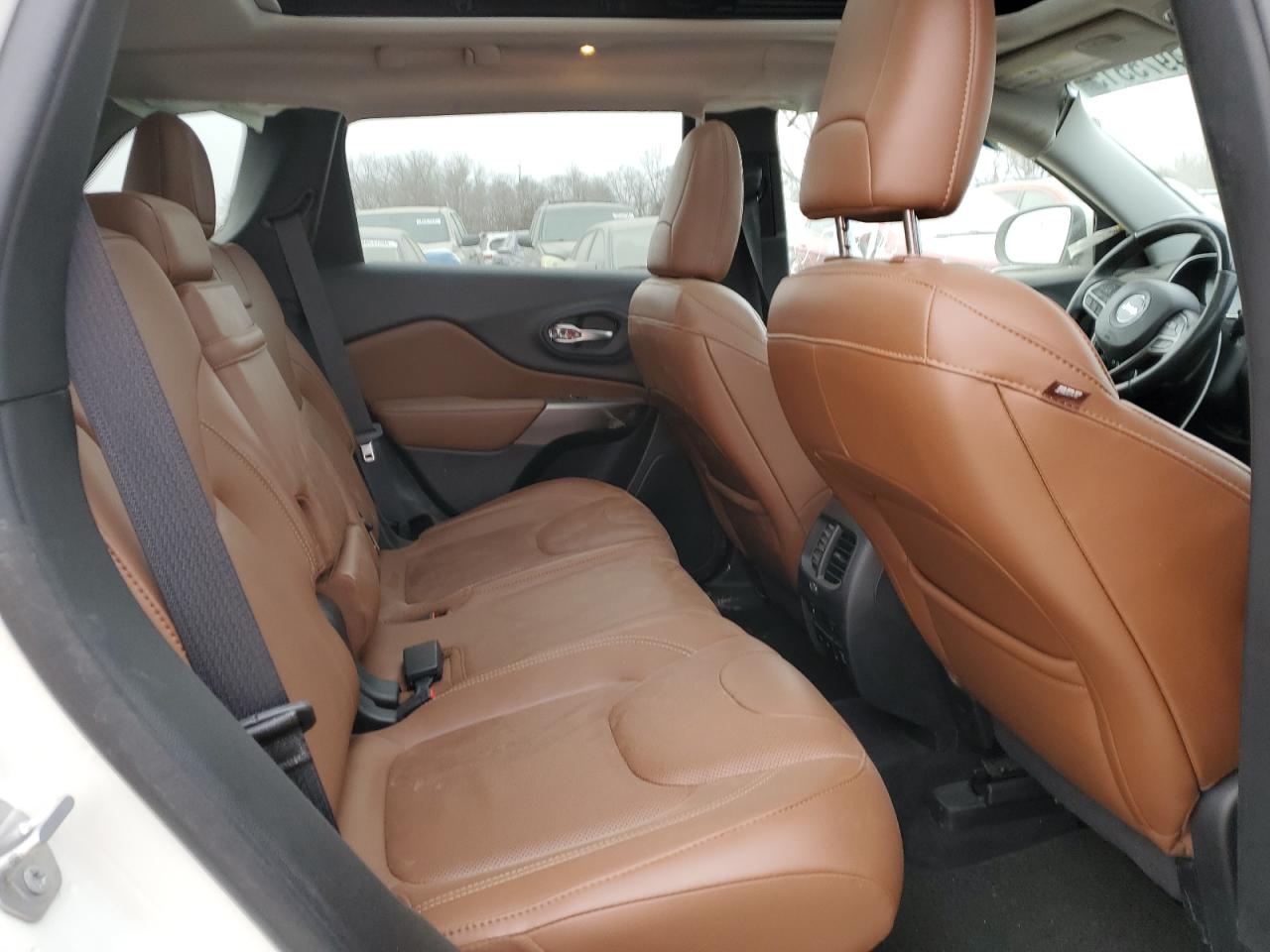 2019 Jeep Cherokee VIN 1C4PJMJX5KD352937 Copart auction photo, front end / side damage thumbnail 11