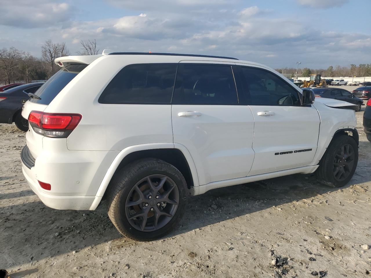 2021 Jeep Grand Cherokee VIN 1C4RJFBG3MC635932 Copart auction photo, front end damage thumbnail 3