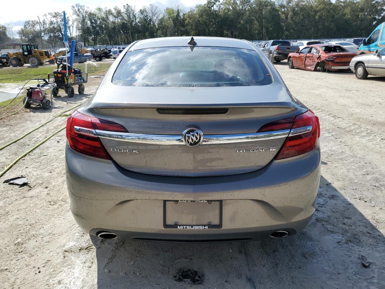 2017 Buick Regal VIN 2G4GL5EX0H9192591 Copart auction photo, front end / side damage thumbnail 6