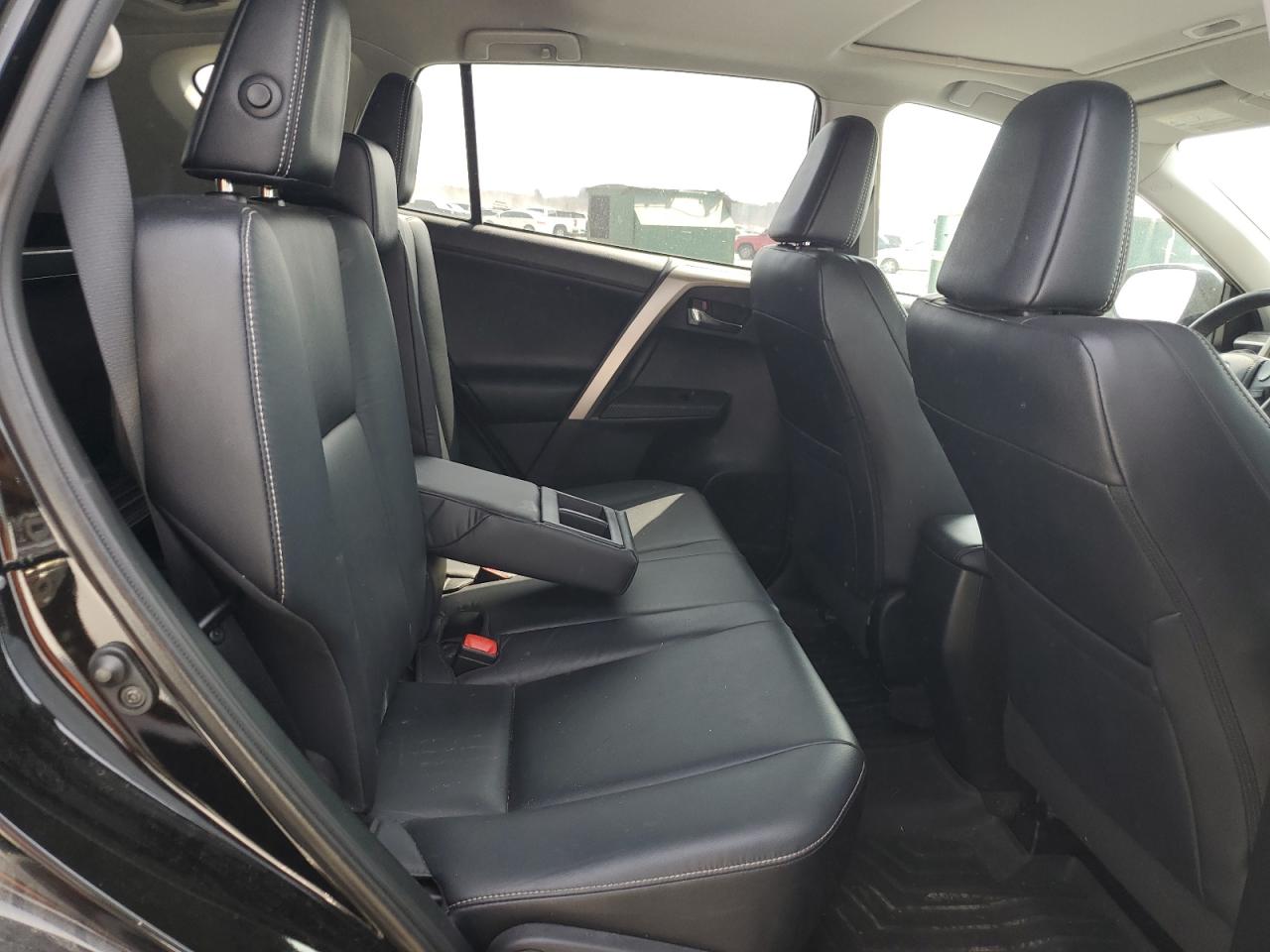 2015 Toyota RAV 4 VIN 2T3DFREV6FW366414 Copart auction photo, front end damage thumbnail 10