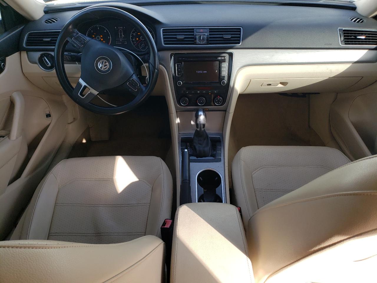 2014 Volkswagen Passat VIN 1VWBN7A30EC070063 Copart auction photo, front end / hail damage thumbnail 8