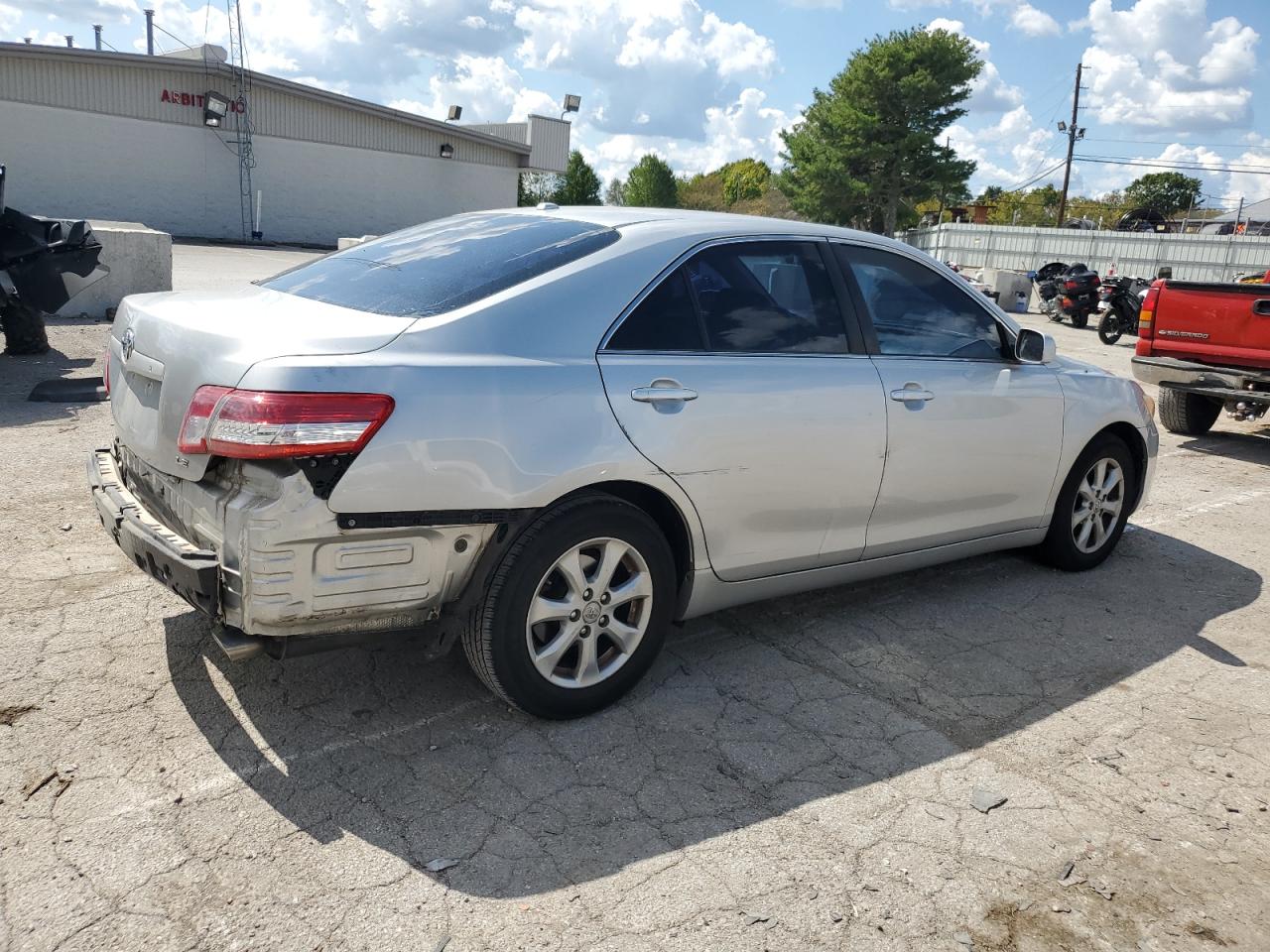 2010 Toyota Camry VIN JTNBK3EK0A3047670 Copart auction photo, rear end / side damage thumbnail 3