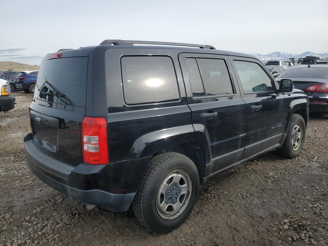 2016 Jeep Liberty (Patriot) VIN 1C4NJPBB6GD548565 Copart auction photo, front end damage thumbnail 3