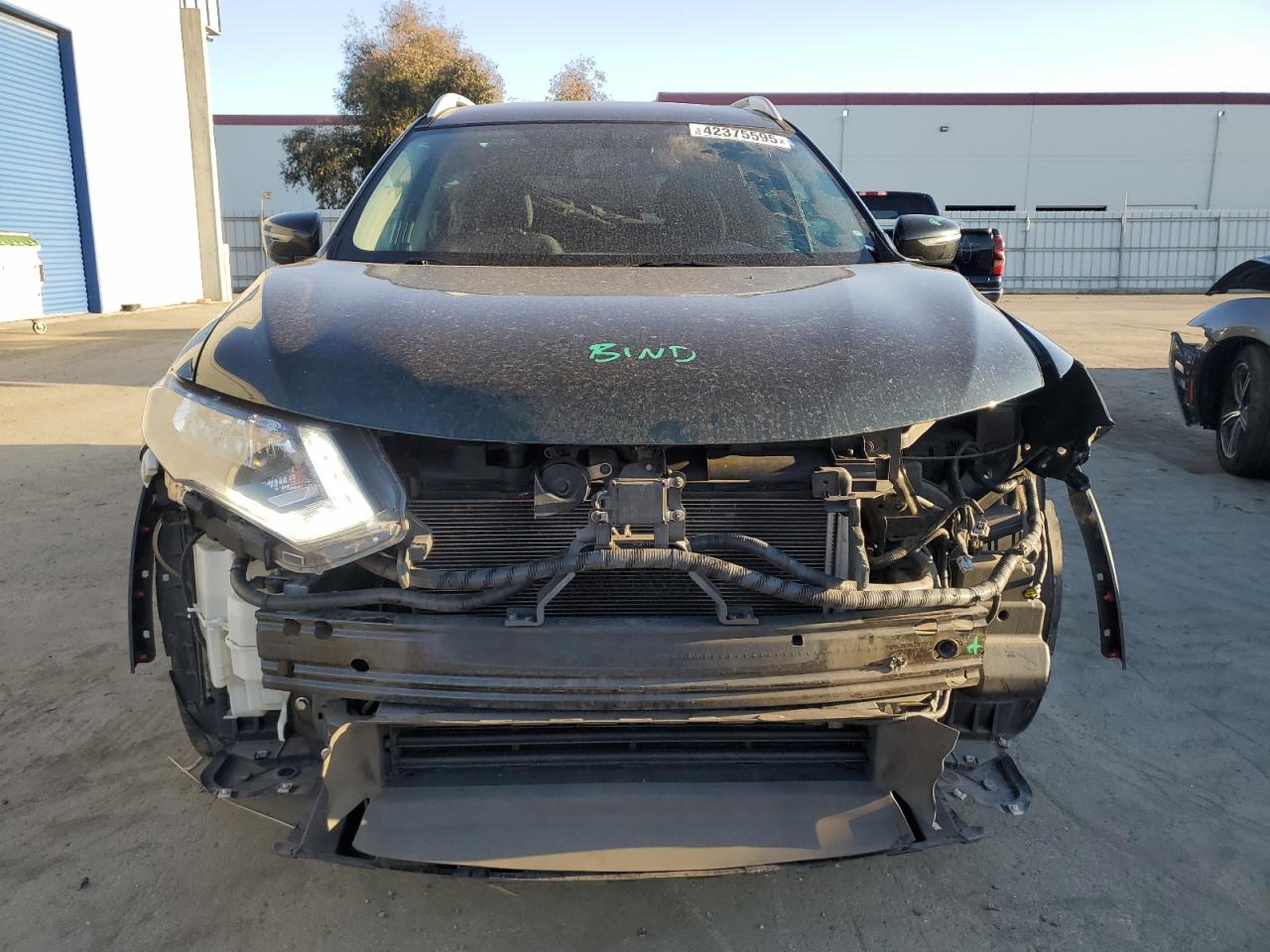 2018 Nissan Rogue VIN 5N1AT2MV9JC701452 Copart auction photo, front end / side damage thumbnail 5