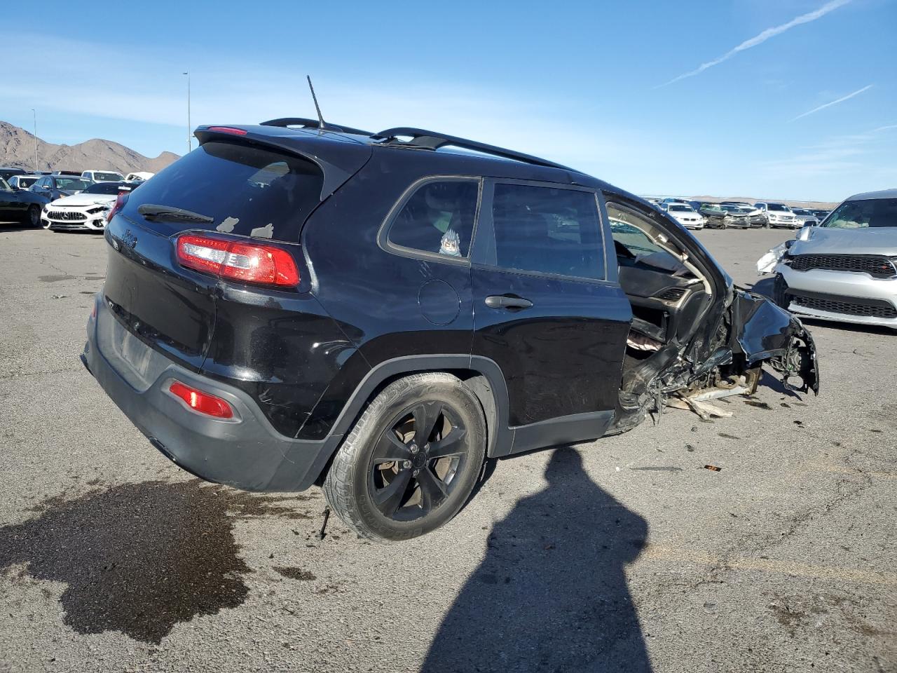 2016 Jeep Grand Cherokee VIN 1C4PJLABXGW319524 Copart auction photo, all over damage thumbnail 3