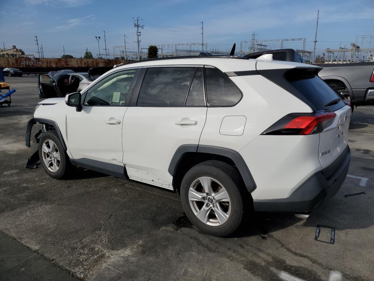 2019 Toyota RAV 4 VIN JTMW1RFV1KD028285 Copart auction photo, front end / side damage thumbnail 2