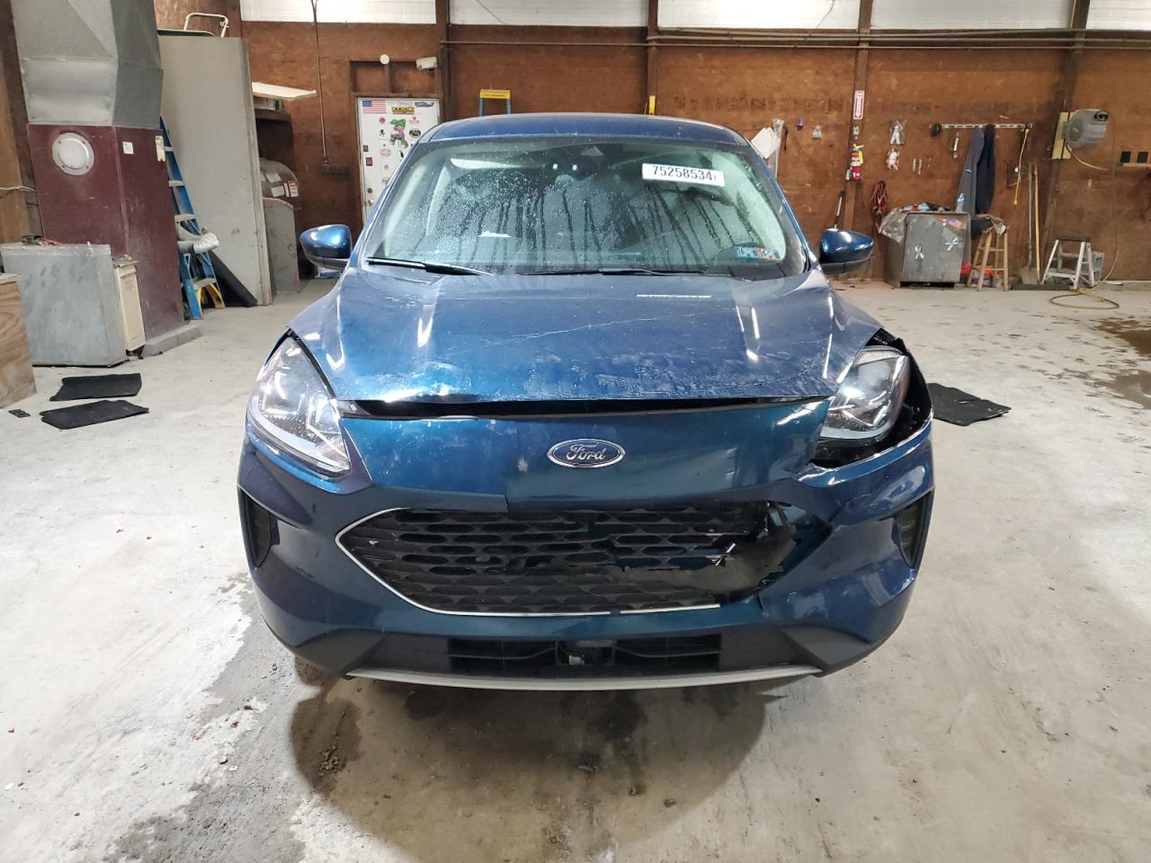 2020 Ford Escape VIN 1FMCU9G66LUC61545 Copart auction photo, front end / side damage thumbnail 5