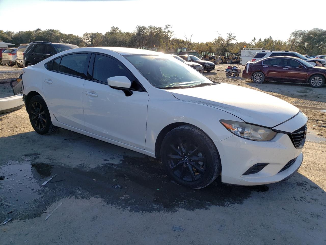 2017 Mazda 6 VIN JM1GL1U53H1148957 Copart auction photo, rear end / minor dent/scratches damage thumbnail 4