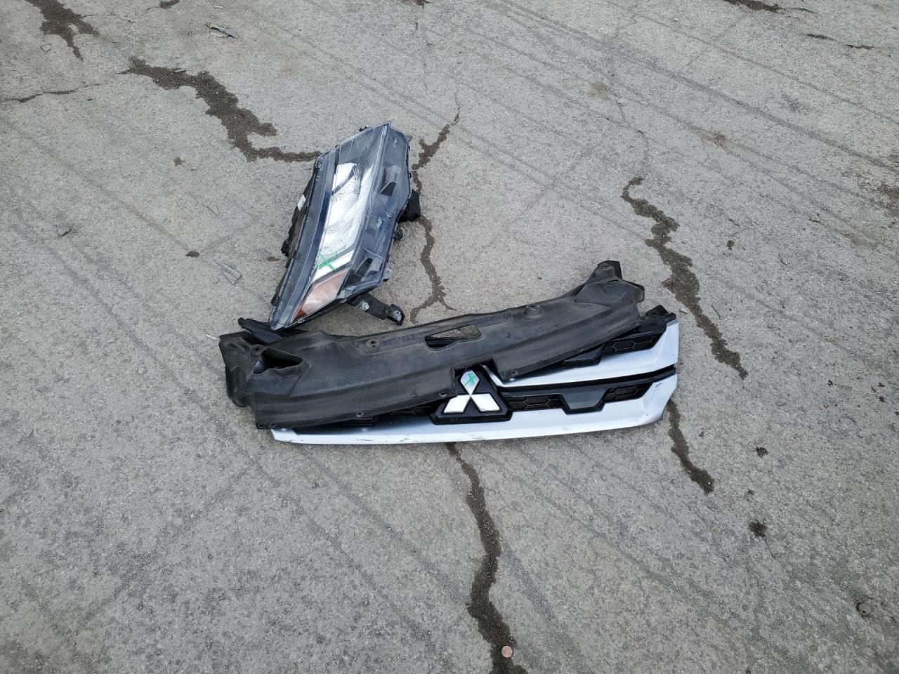 2021 Mitsubishi Outlander VIN JA4ARUAU9MU014619 Copart auction photo, front end damage thumbnail 13