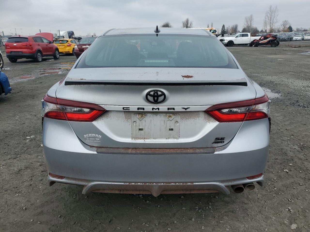 2022 Toyota Camry VIN 4T1T11BK2NU061294 Copart auction photo, front end damage thumbnail 6