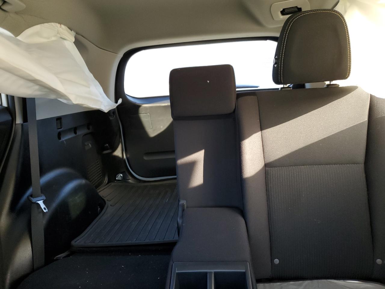 2015 Toyota RAV 4 VIN 2T3RFREV9FW408872 Copart auction photo, front end damage thumbnail 10