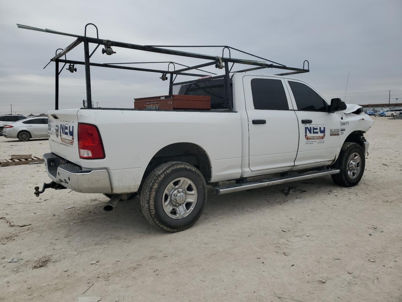 2018 RAM 2500 VIN 3C6UR5CJ3JG108285 Copart auction photo, front end / minor dent/scratches damage thumbnail 3