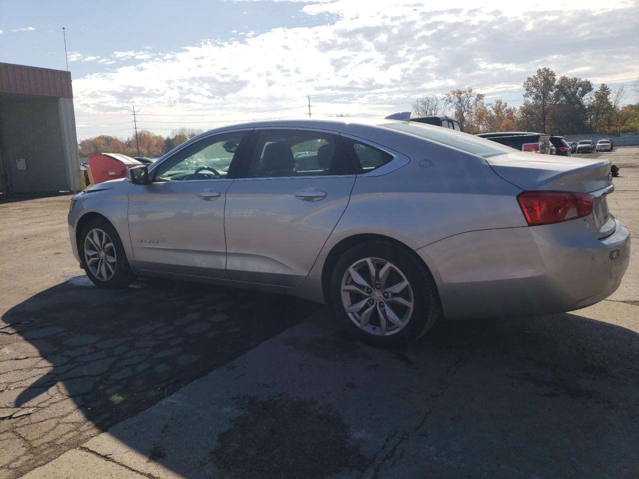 2018 Chevrolet Impala VIN 2G1105S39J9176439 Copart auction photo, front end / side damage thumbnail 2