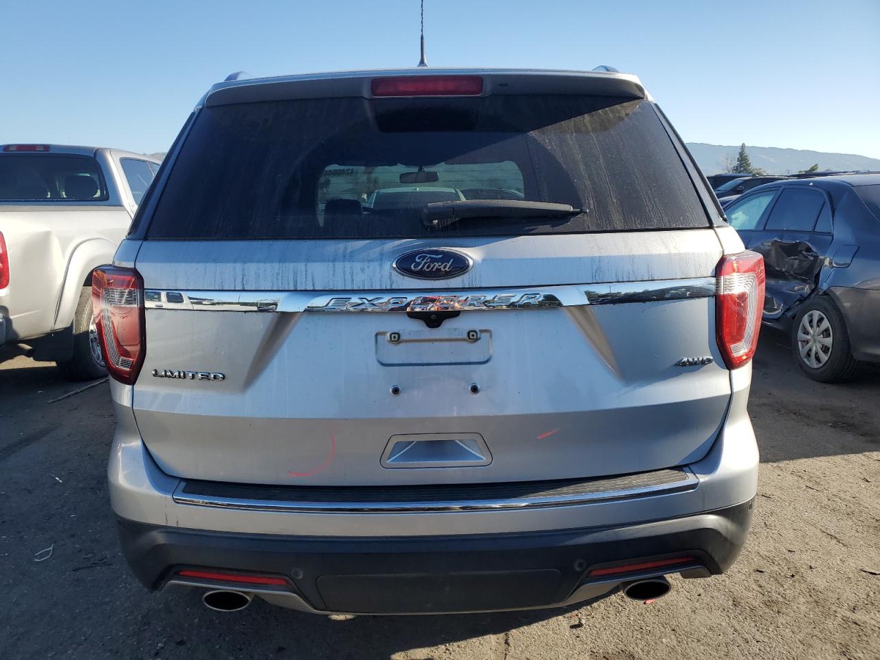 2019 Ford Explorer VIN 1FM5K8F83KGA11527 Copart auction photo, all over damage thumbnail 6