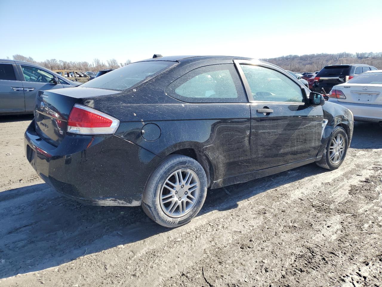 2008 Ford Focus VIN 1FAHP33N28W158653 Copart auction photo, side damage thumbnail 3