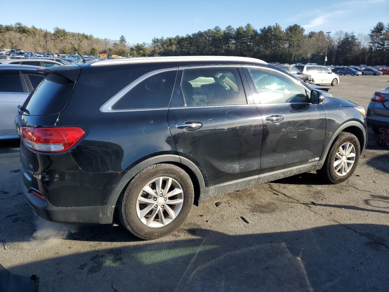 2017 KIA Sorento VIN 5XYPGDA58HG235411 Copart auction photo, side / all over damage thumbnail 3