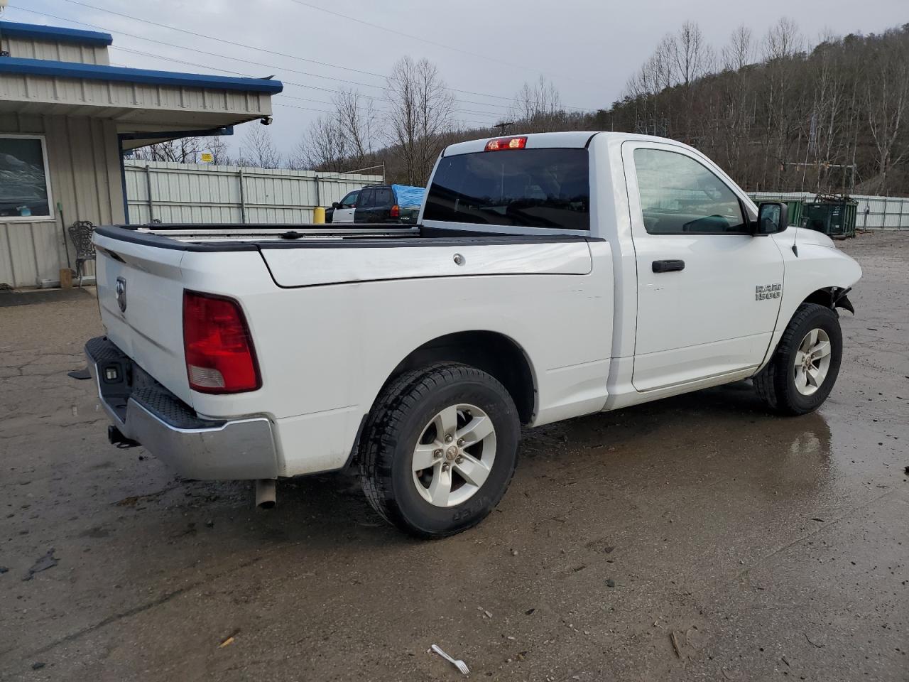2018 RAM 1500 VIN 3C6JR6AGXJG194727 Copart auction photo, front end damage thumbnail 3