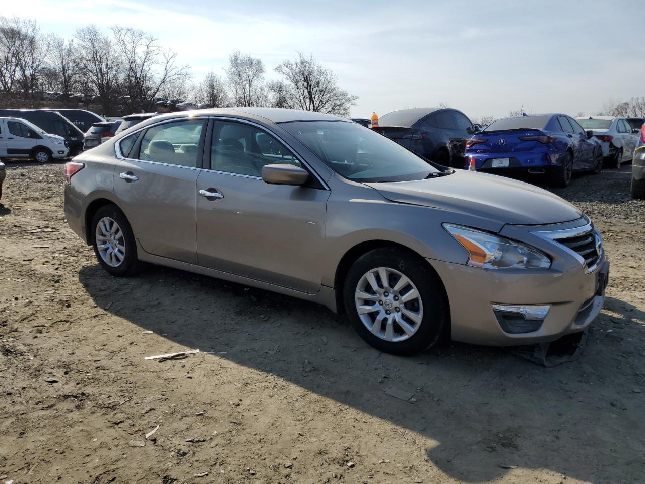 2014 Nissan Altima VIN 1N4AL3AP2EN205778 Copart auction photo, front end / minor dent/scratches damage thumbnail 4