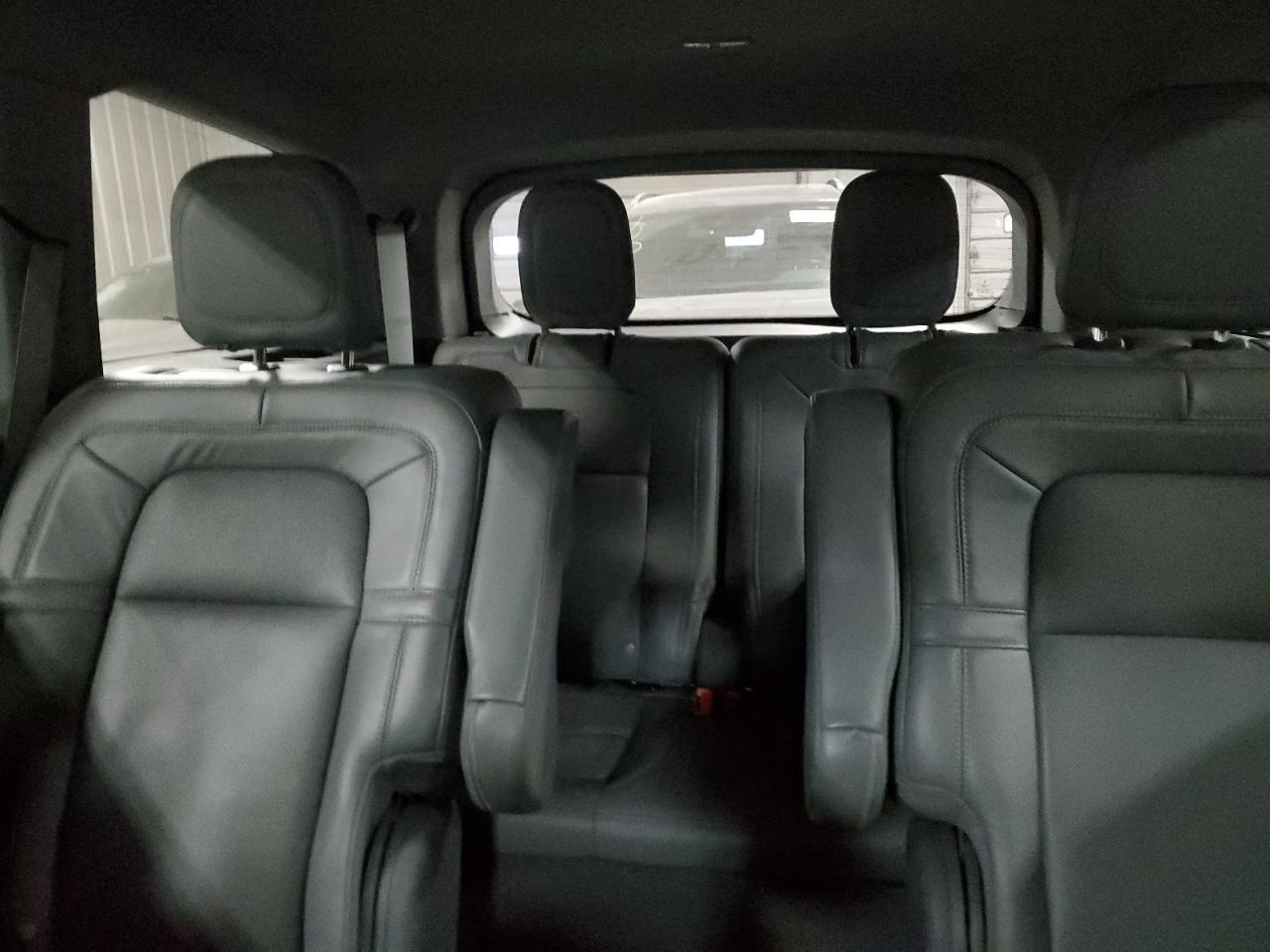 2020 Lincoln Aviator VIN 5LM5J7XC2LGL09632 Copart auction photo, rear end / all over damage thumbnail 10