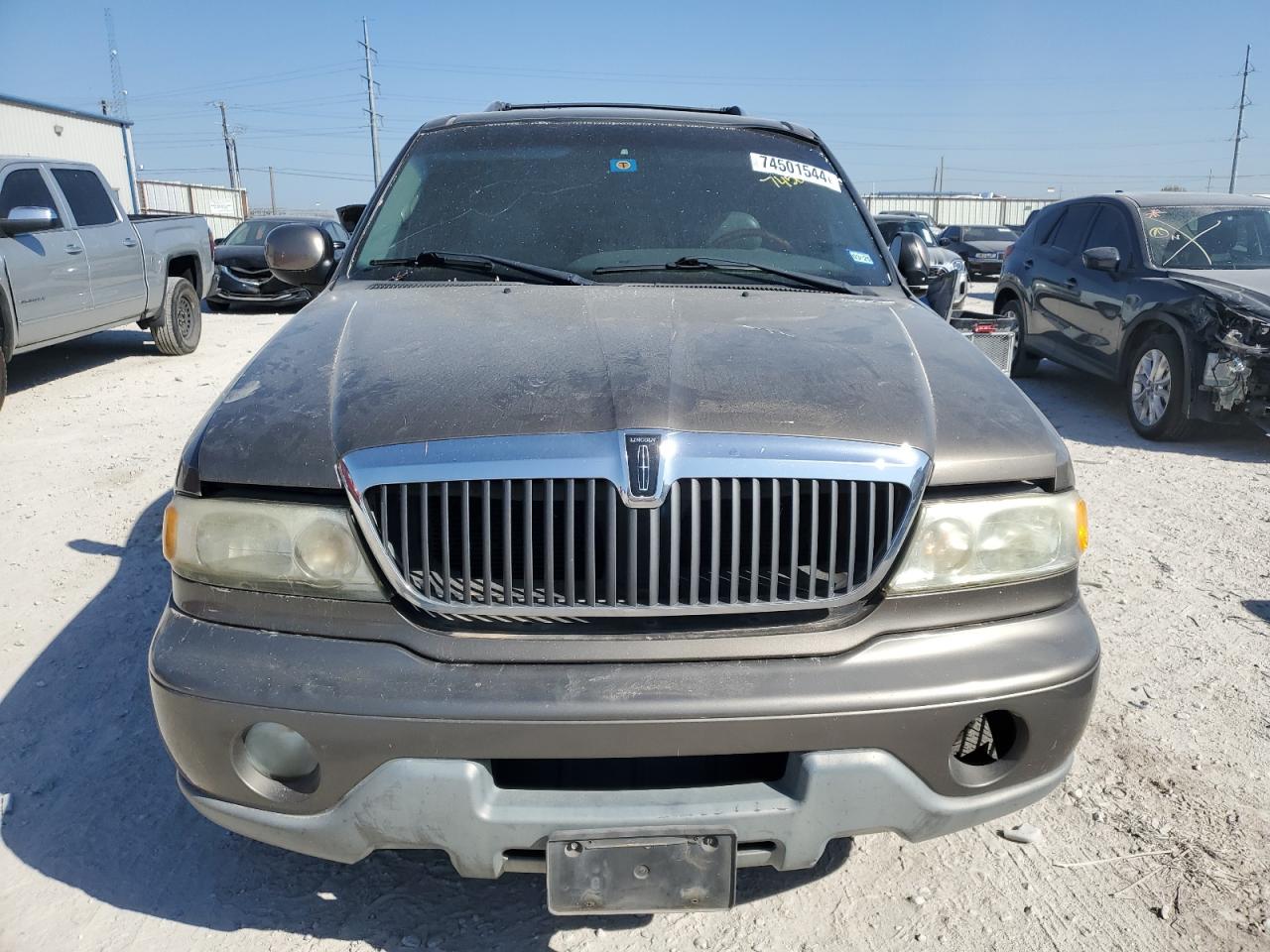 2002 Lincoln Navigator VIN 5LMEU27R12LJ12536 Copart auction photo, front end damage thumbnail 5