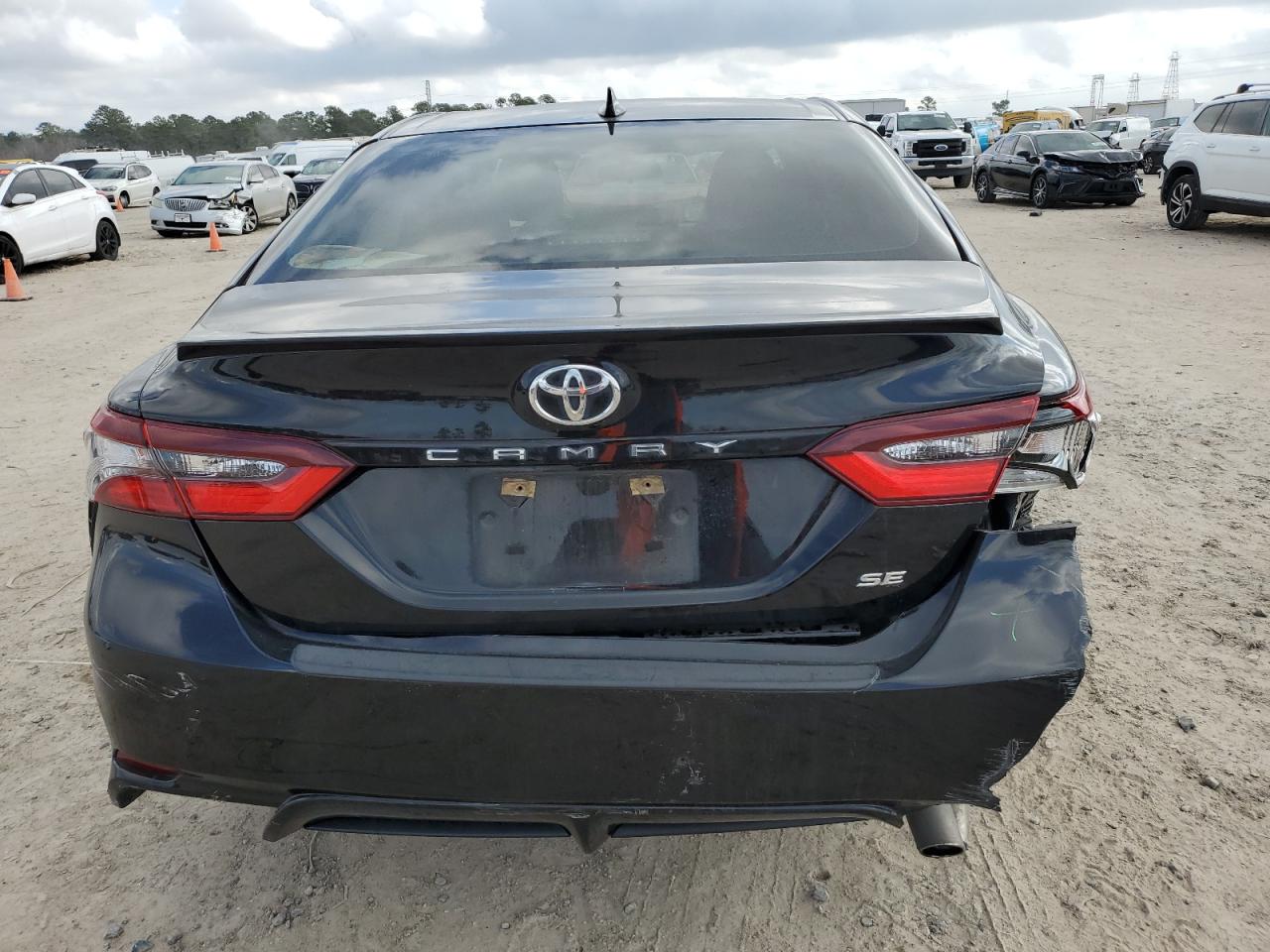 2021 Toyota Camry VIN 4T1G11AK7MU581332 Copart auction photo, rear end damage thumbnail 6