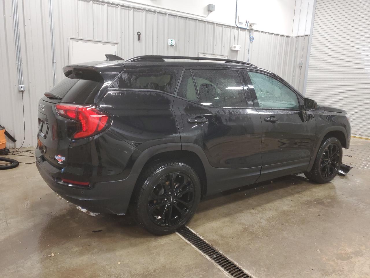 2020 GMC Terrain VIN 3GKALTEV8LL323144 Copart auction photo, front end / side damage thumbnail 3