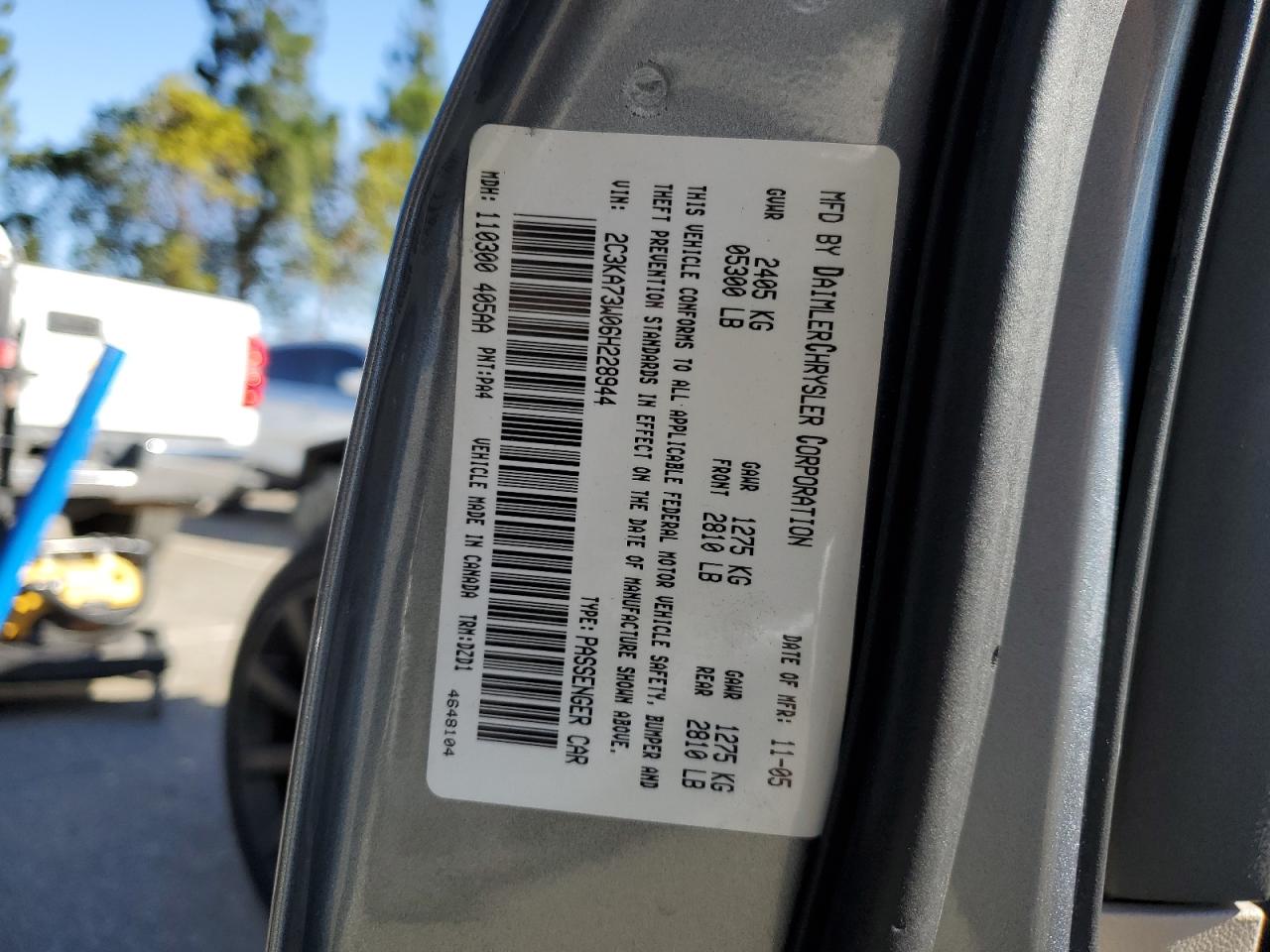2006 Chrysler 300 VIN 2C3KA73W06H228944 Copart auction photo, front end / mechanical damage thumbnail 13