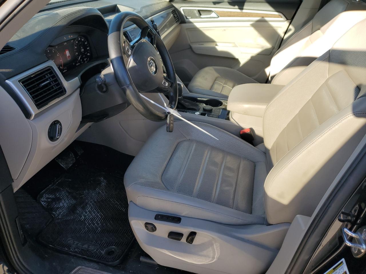 2018 Volkswagen Atlas VIN 1V2NR2CA1JC553556 Copart auction photo, front end / rear end damage thumbnail 7