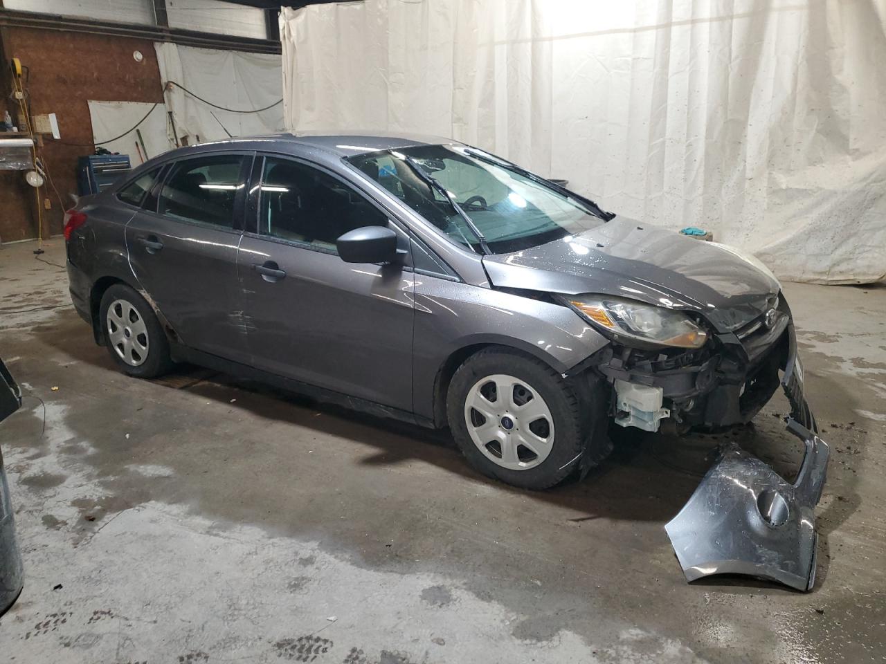 2013 Ford Focus VIN 1FADP3E28DL105663 Copart auction photo, front end / side damage thumbnail 4