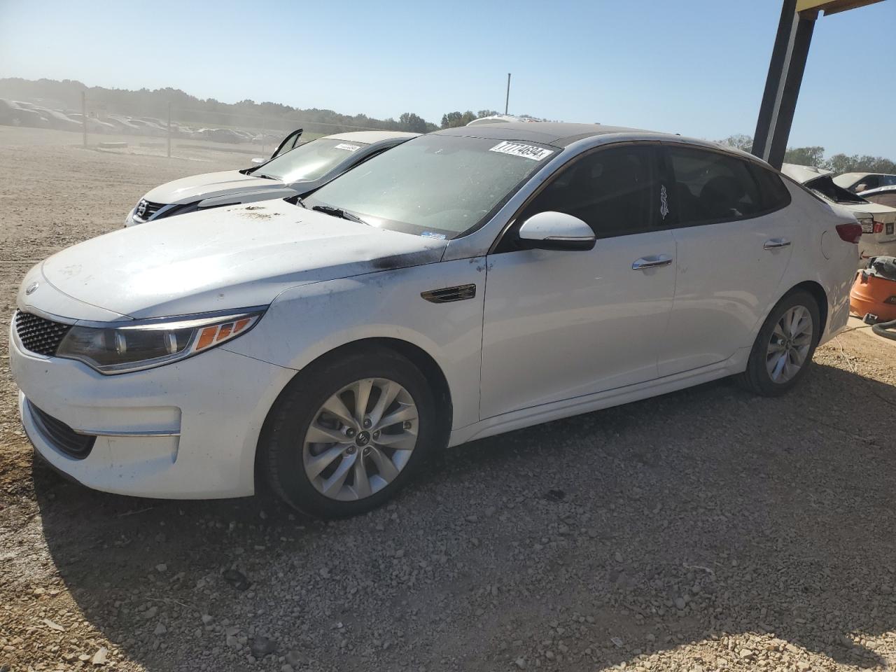 2017 KIA Optima VIN 5XXGU4L36HG161141