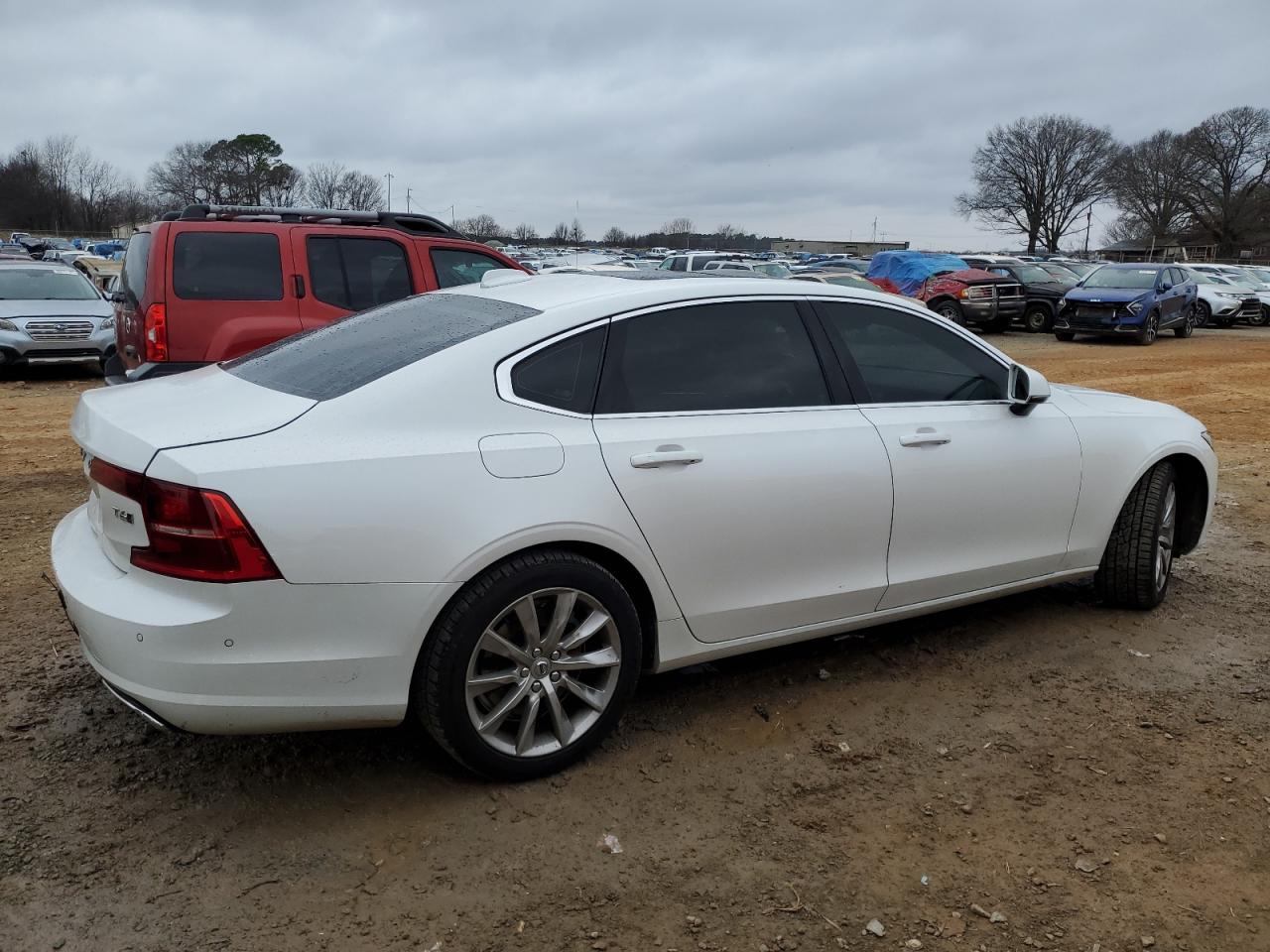 2018 Volvo S90 VIN LVY992MK2JP008901 Copart auction photo, rear end damage thumbnail 3