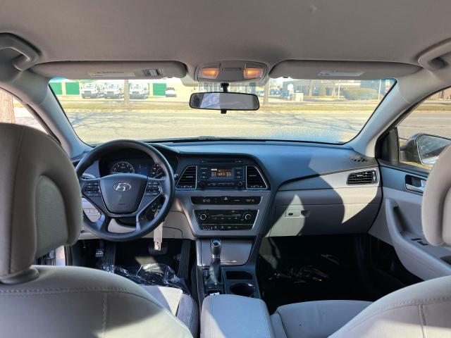 2020 Hyundai Santa Fe VIN 5NMS53AA0LH290067 Copart auction photo, minor dent/scratches / normal wear damage thumbnail 9