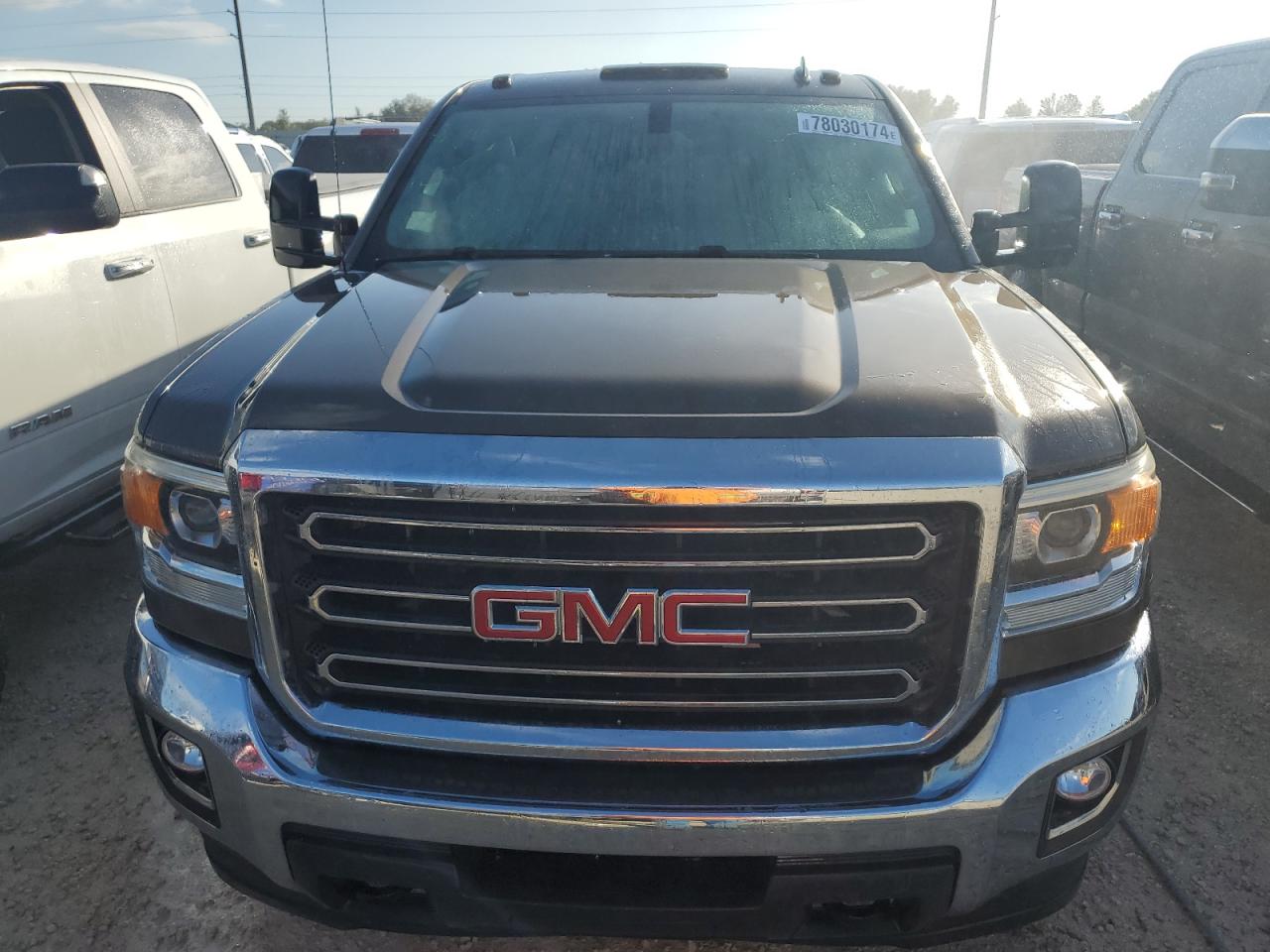 2015 GMC Sierra VIN 1GT22YEGXFZ100621 Copart auction photo, water/flood damage thumbnail 5