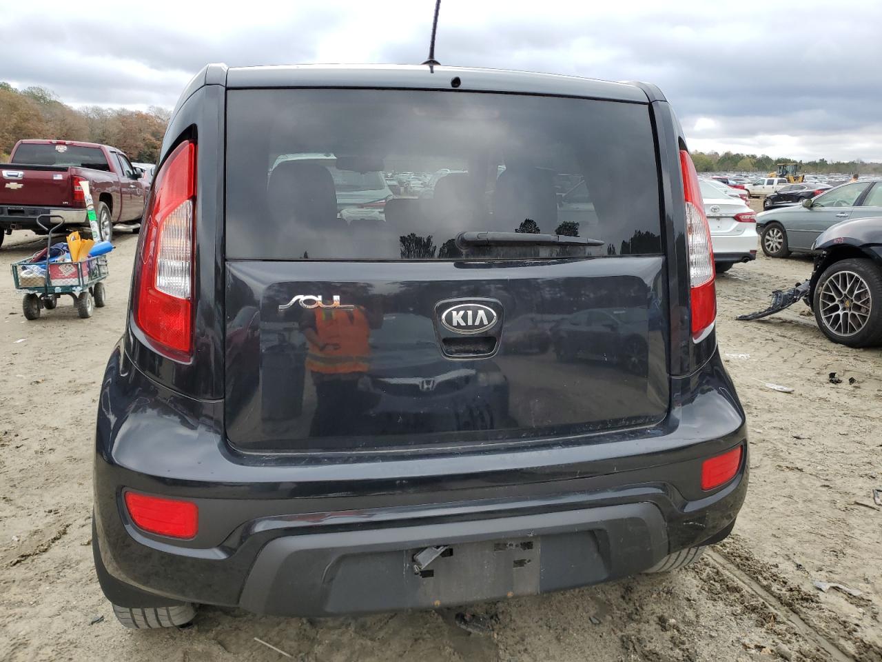 2013 KIA Soul VIN KNDJT2A64D7588346 Copart auction photo, front end / minor dent/scratches damage thumbnail 6