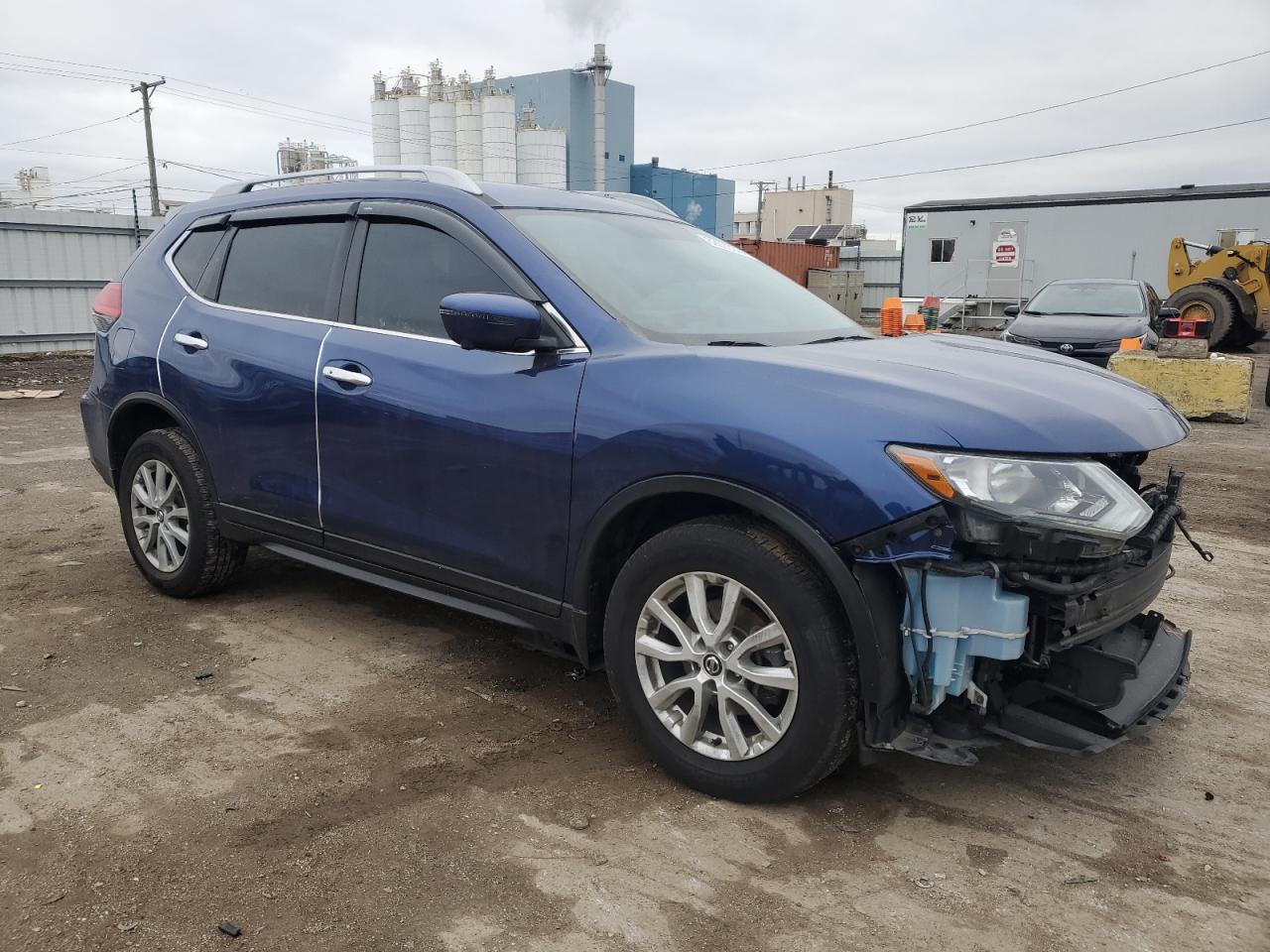 2017 Nissan Rogue VIN 5N1AT2MV9HC881333 Copart auction photo, front end damage thumbnail 4