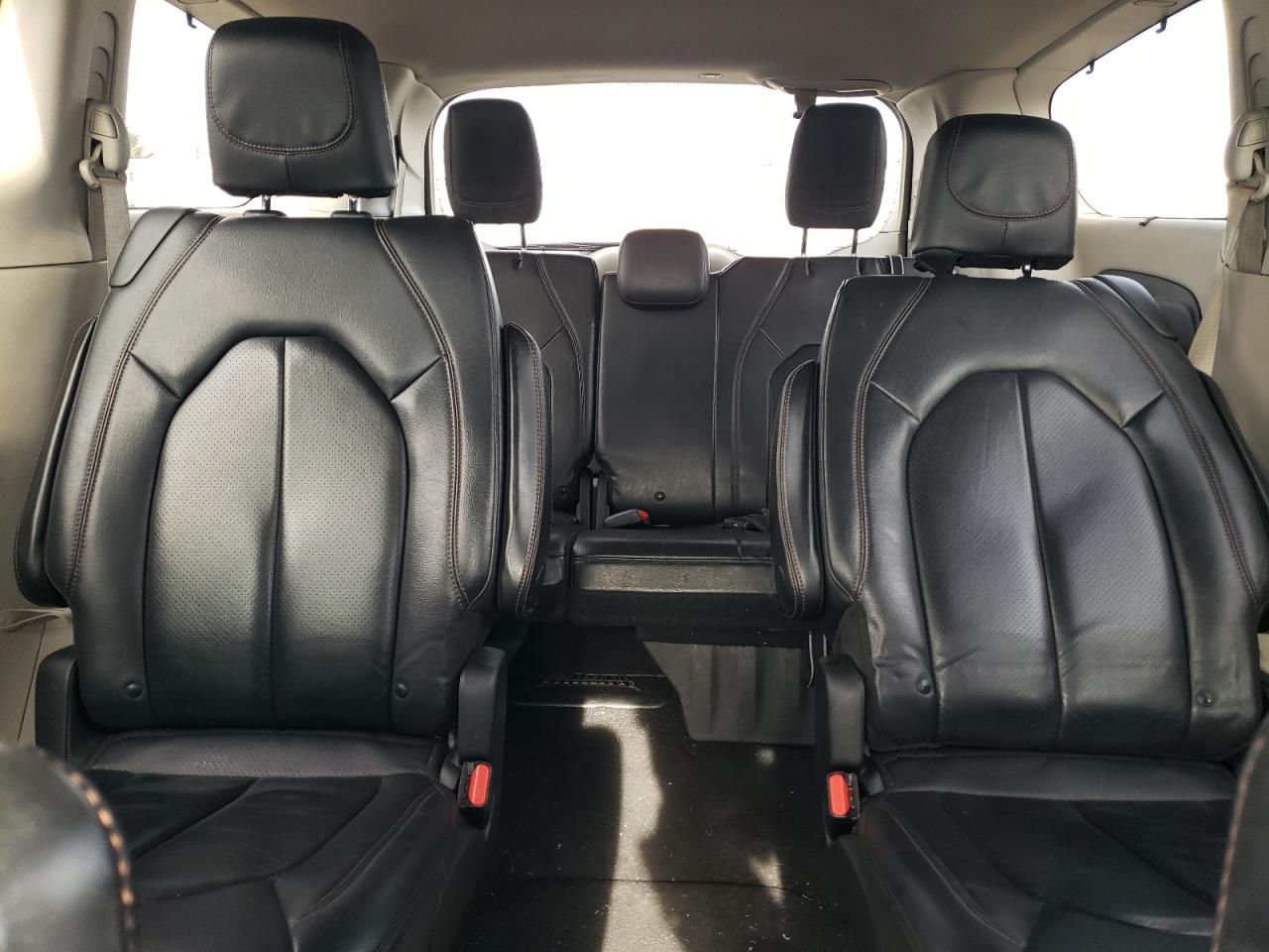 2020 Chrysler Pacifica VIN 2C4RC1BG0LR140171 Copart auction photo, front end / minor dent/scratches damage thumbnail 10