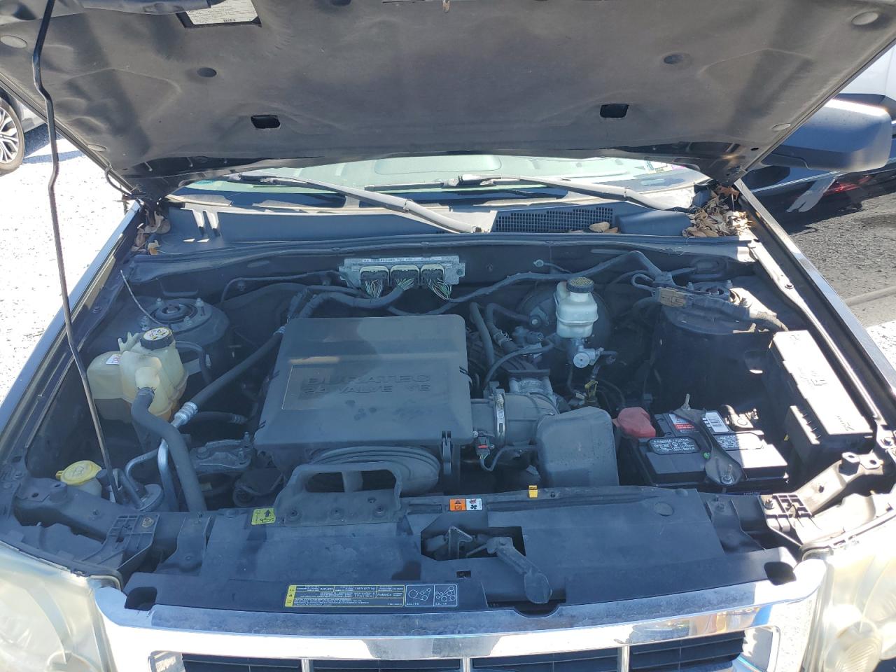 2010 Ford Escape VIN 1FMCU0DG4AKA94507 Copart auction photo, minor dent/scratches damage thumbnail 12