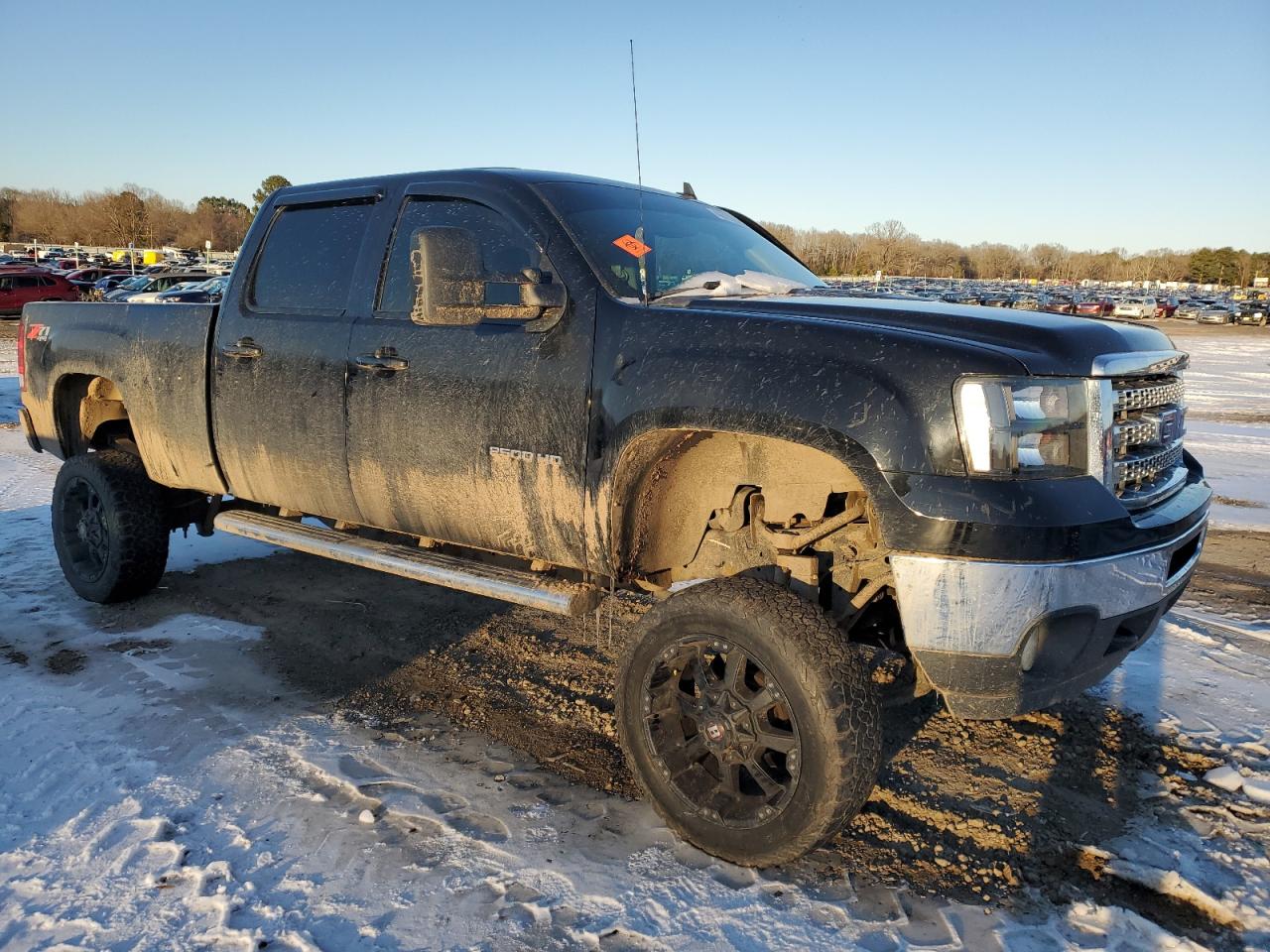 2012 GMC Sierra VIN 1GT121CG1CF208113 Copart auction photo, side / minor dent/scratches damage thumbnail 4