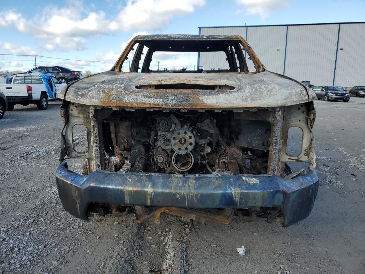 2022 Chevrolet Silverado VIN 2GC1YNE77N1238732 Copart auction photo, burn damage thumbnail 5