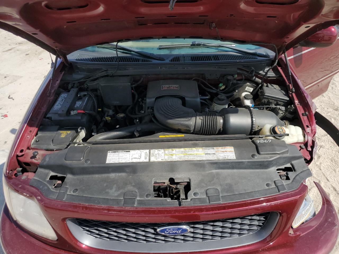 1998 Ford F-150 VIN 1FTRX18L0WNA45331 Copart auction photo, front end damage thumbnail 11
