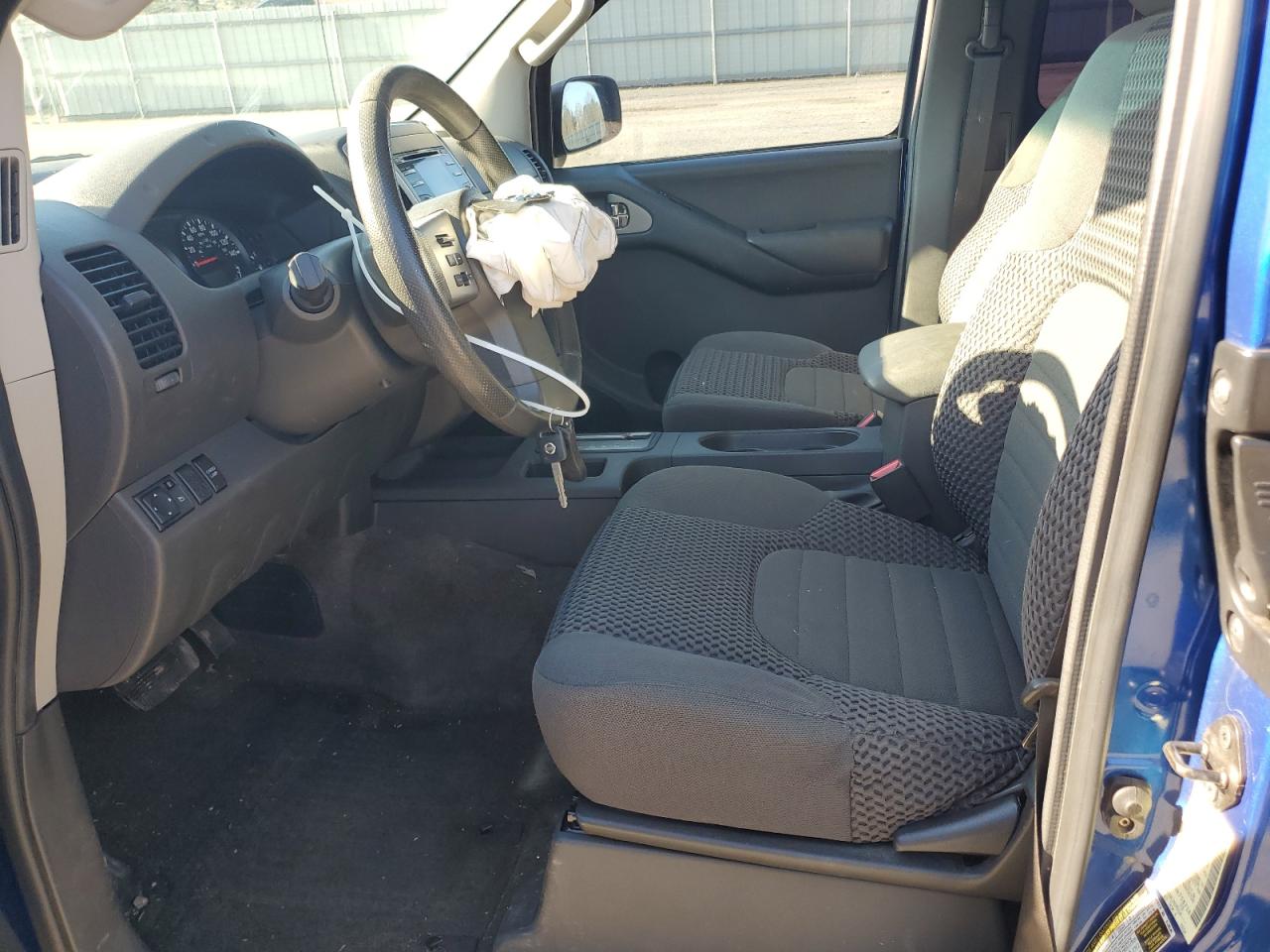 2013 Nissan Navara (Frontier) VIN 1N6AD0CU3DN758718 Copart auction photo, front end / minor dent/scratches damage thumbnail 7