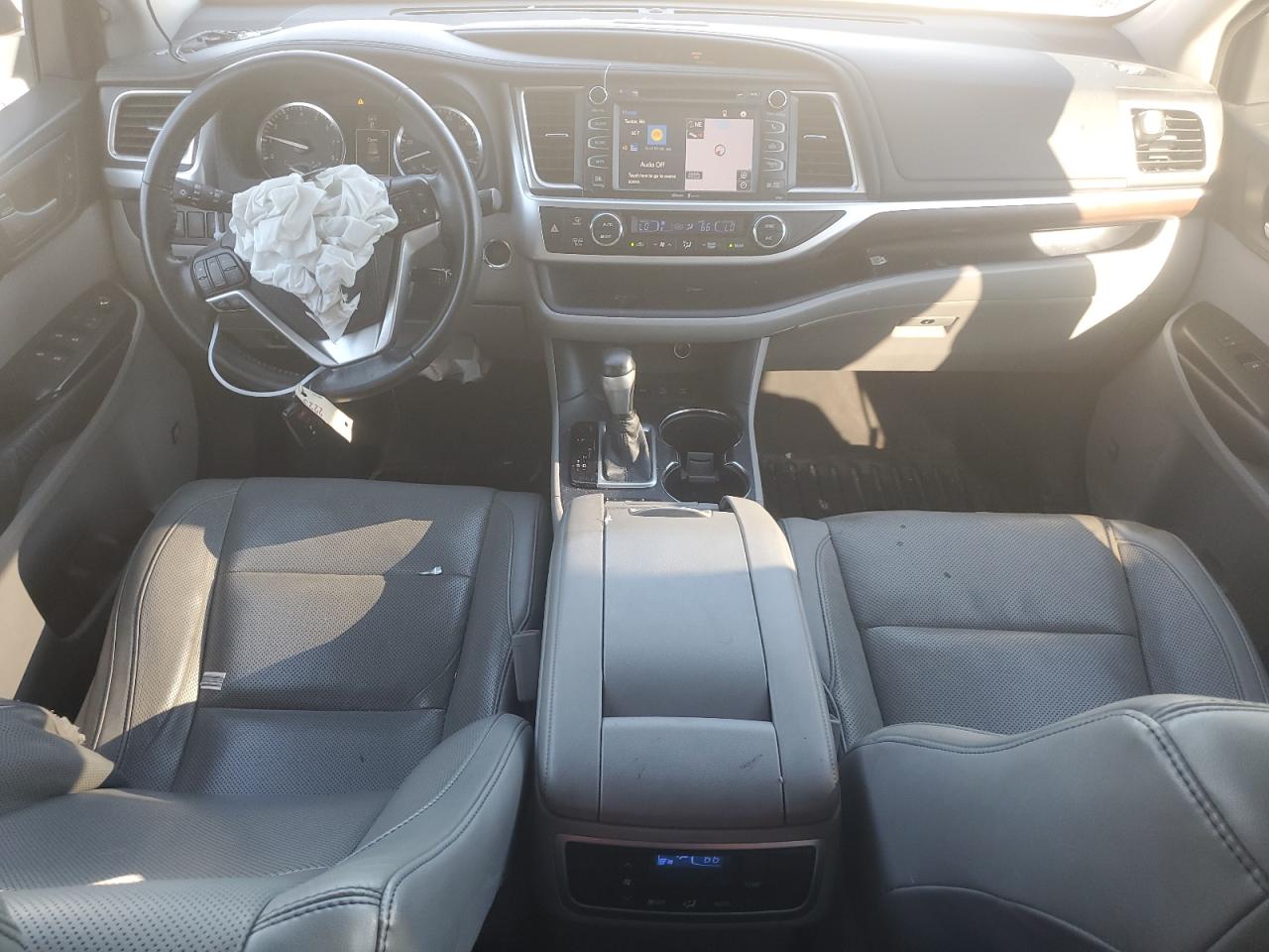 2015 Toyota Highlander VIN 5TDDKRFH9FS197947 Copart auction photo, front end damage thumbnail 8