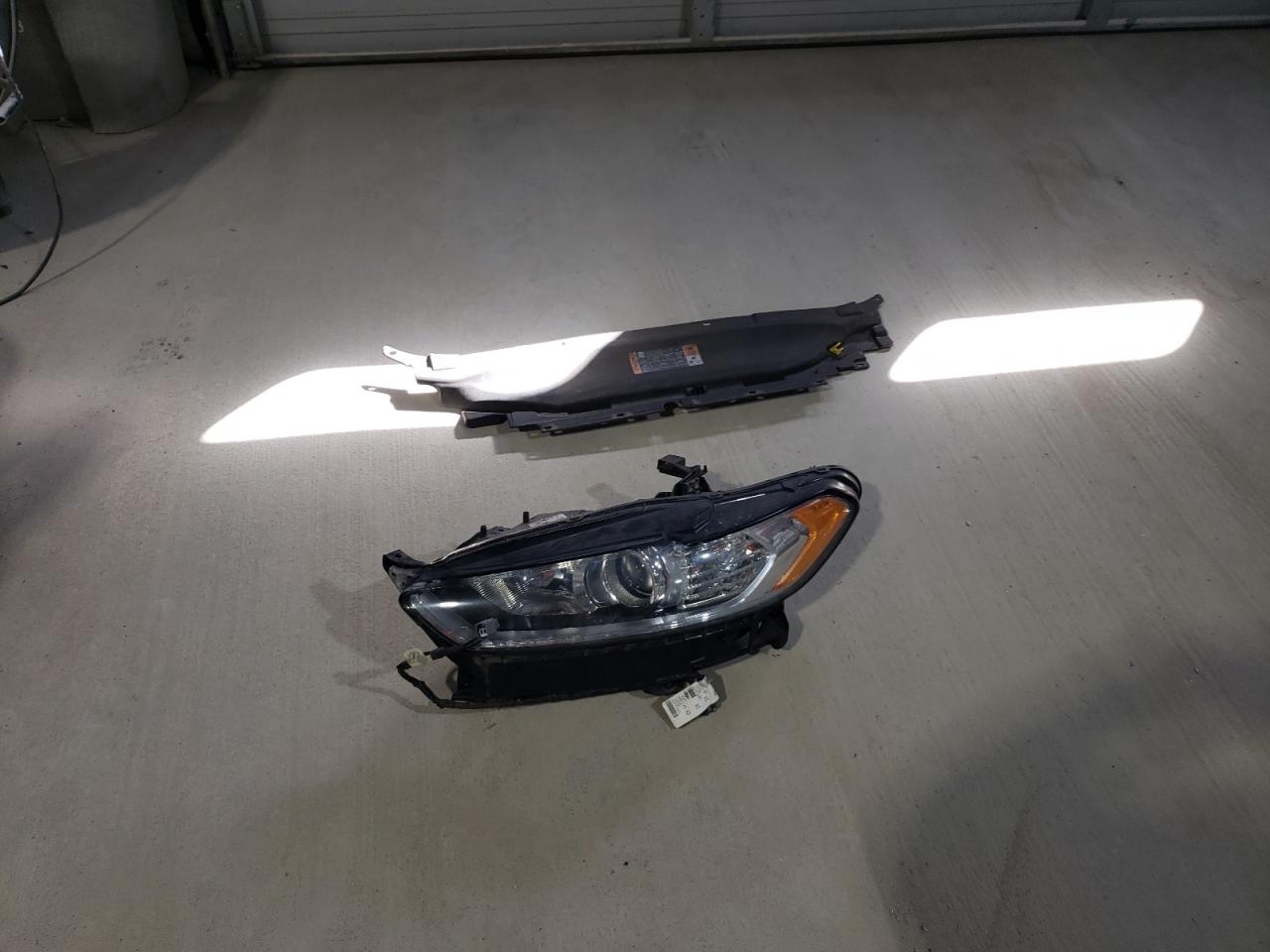 2016 Ford Fusion VIN 3FA6P0SU6GR320560 Copart auction photo, front end / minor dent/scratches damage thumbnail 12