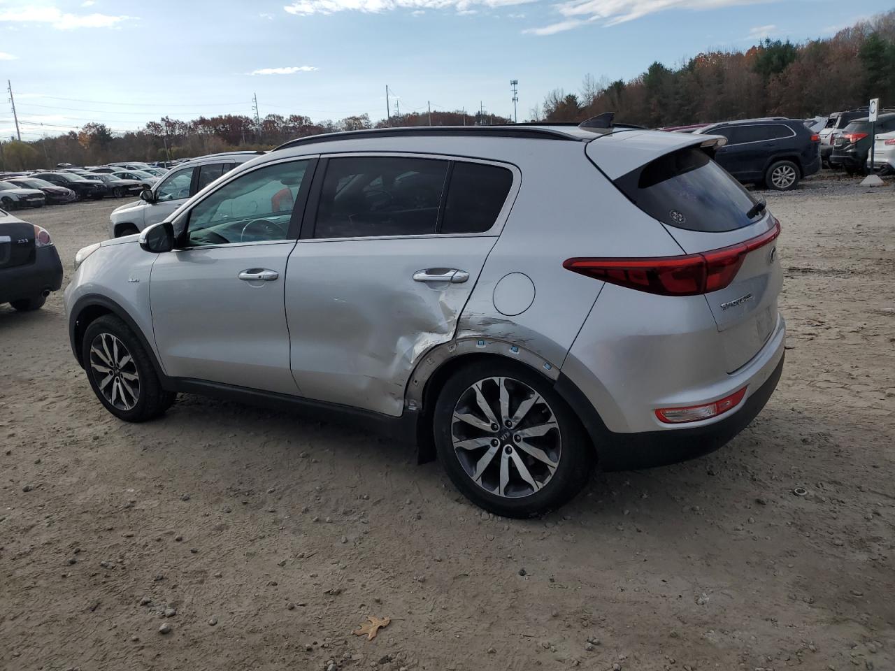 2018 KIA Sportage VIN KNDPNCAC0J7427858 Copart auction photo, all over / undercarriage damage thumbnail 2