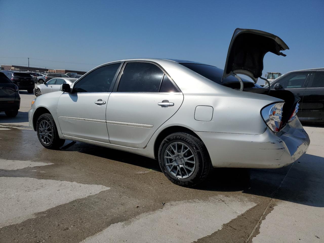 2004 Toyota Camry VIN 4T1BE32K44U299738 Copart auction photo, rear end / front end damage thumbnail 2